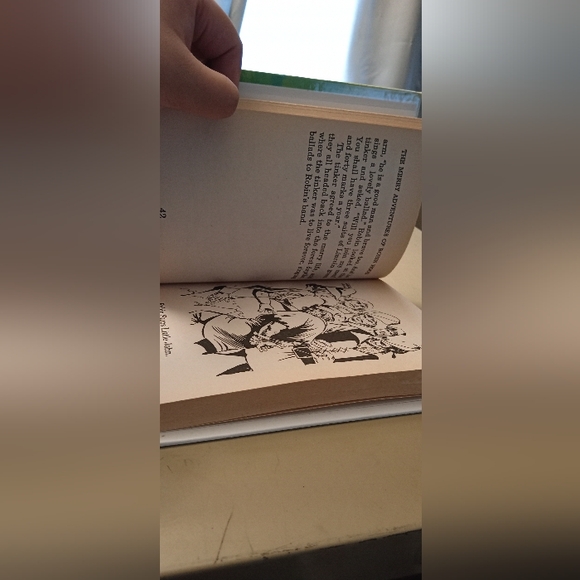 Book: The marry adventures of Robin hood - Picture 3 of 3